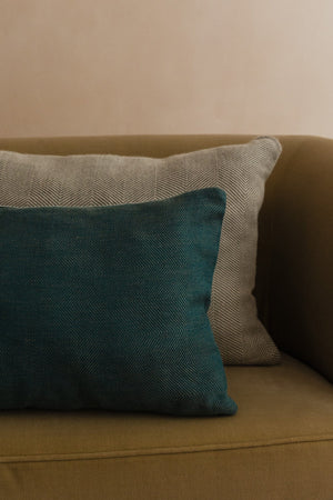 abbatte-almohadon-lino-seda-azul