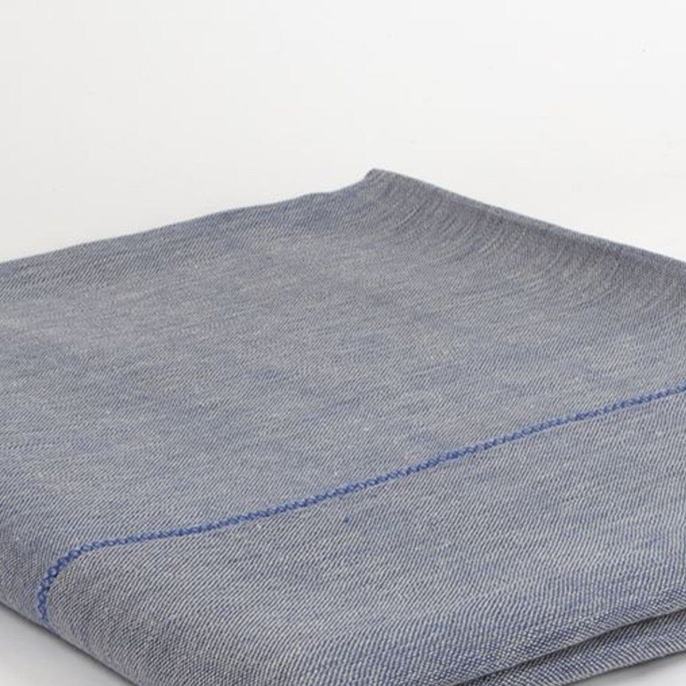 Mantel de lino azul hecho en España por ÁBBATTE