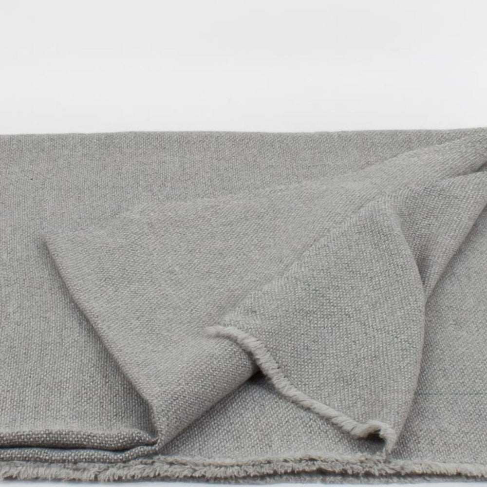 Pie de cama artesanal en alpaca realizado en España, de ÁBBATTE