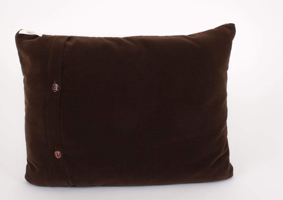 Almohadón de Alpaca color nuez con cobre