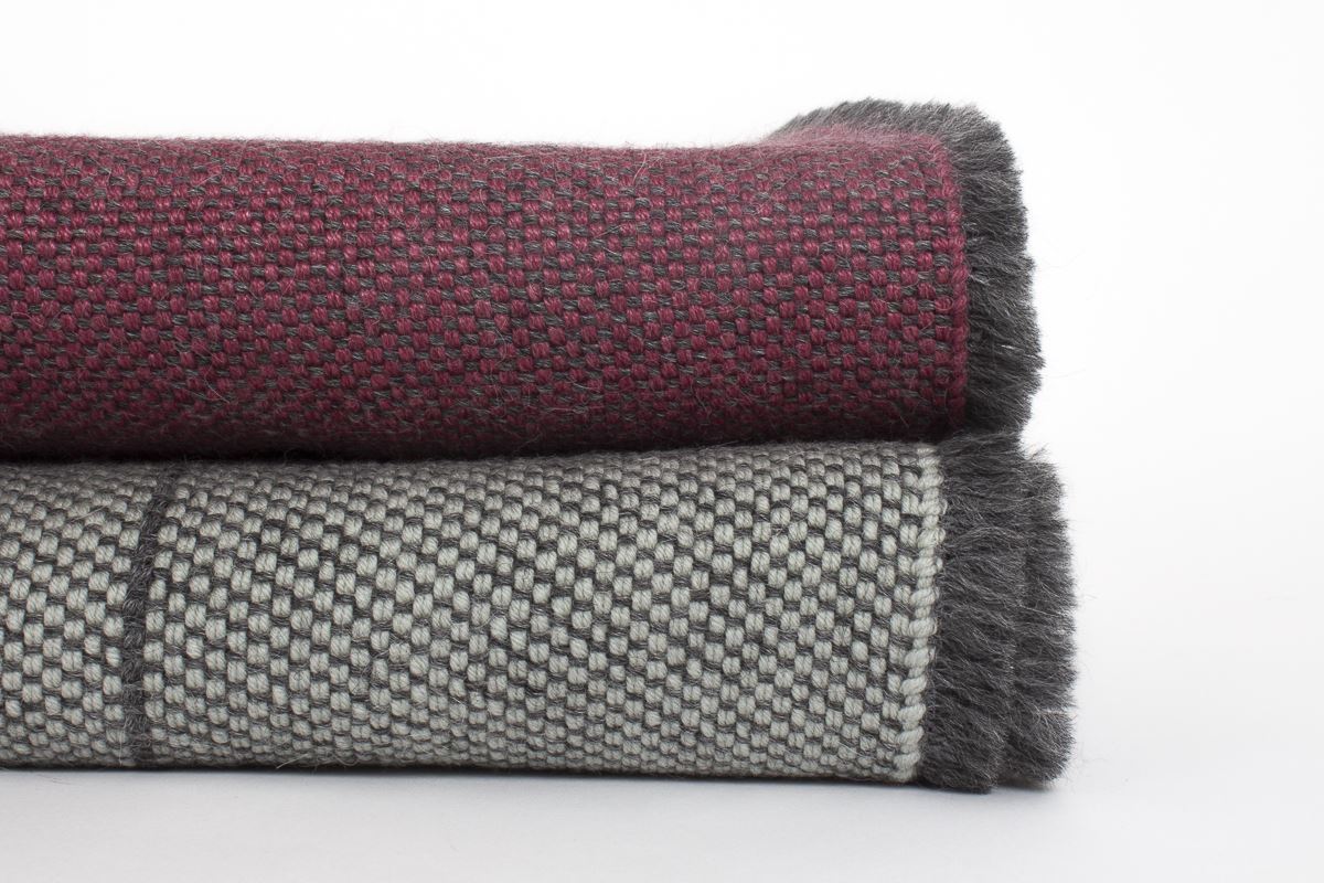 Manta de Alpaca Baby con Seda cereza