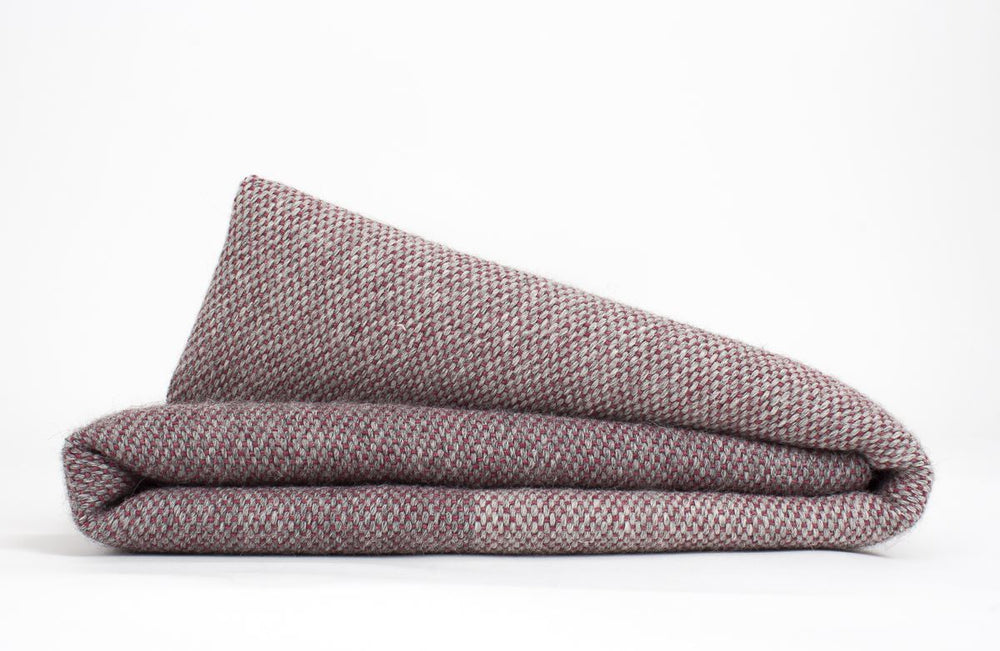 Manta de Alpaca Baby con Seda cereza