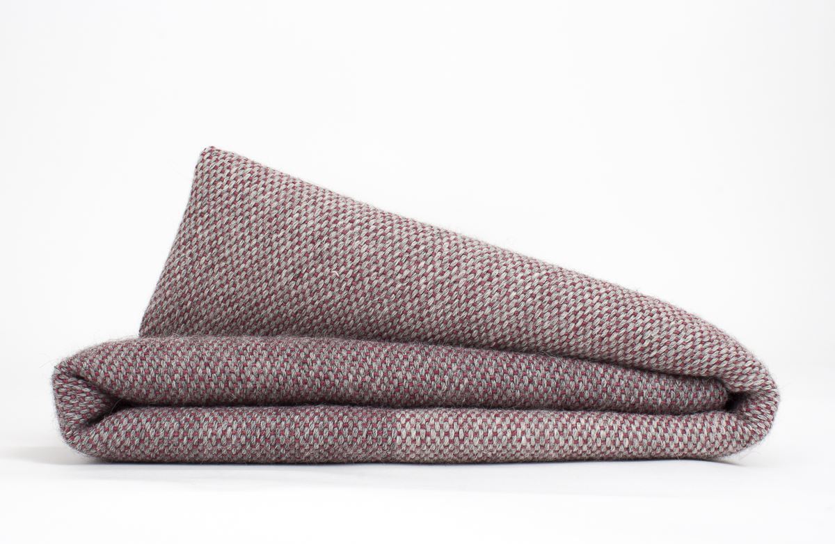 Manta de Alpaca Baby con Seda cereza