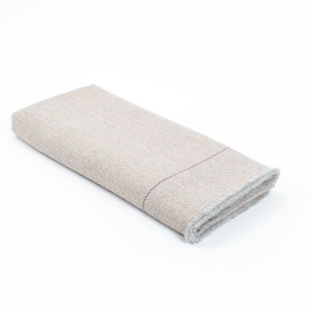 
                  
                    Manta de Alpaca gris niebla y nuez tostada
                  
                