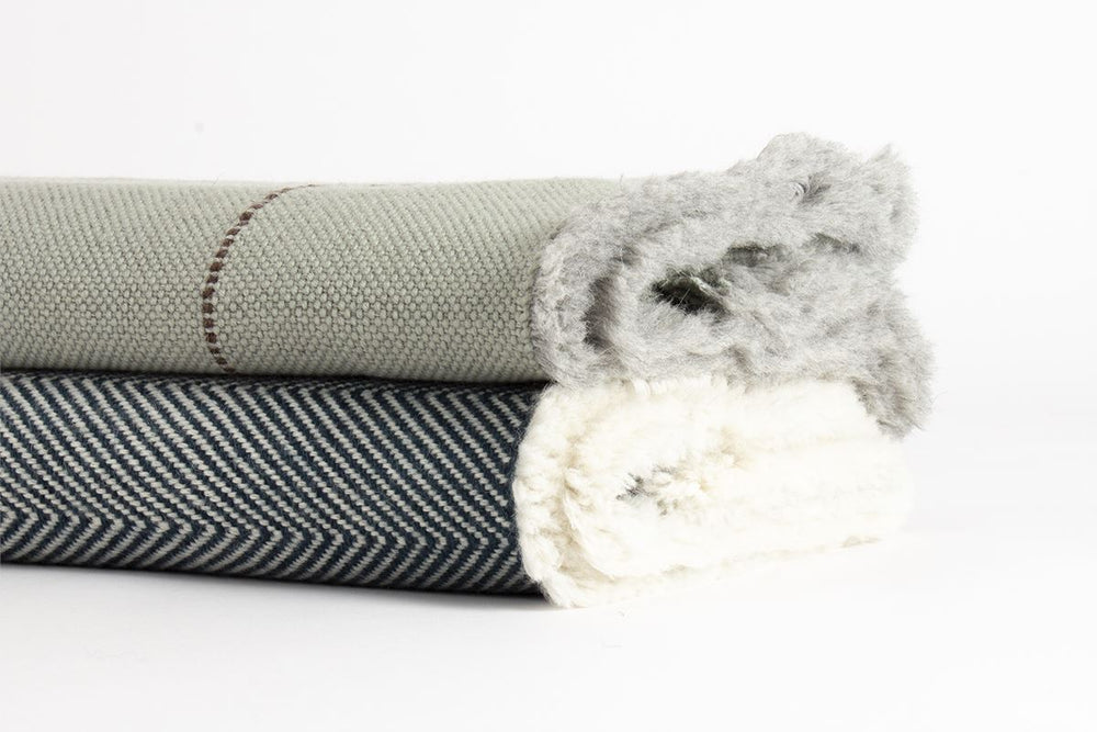 
                  
                    Manta de Lana Merino verde claro con Alpaca
                  
                