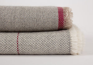 Manta en espiga de Lino gris lejiado con Alpaca gris niebla