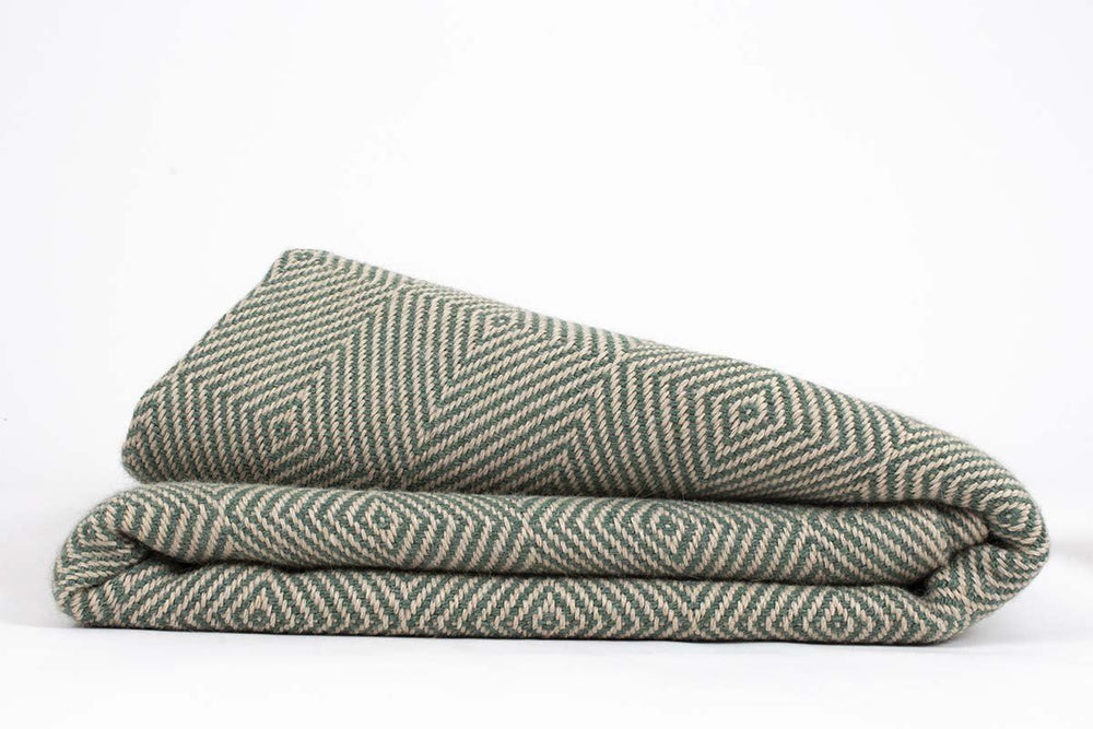 Manta en Ojo de Ganso de Alpaca Baby con Seda verde celadón