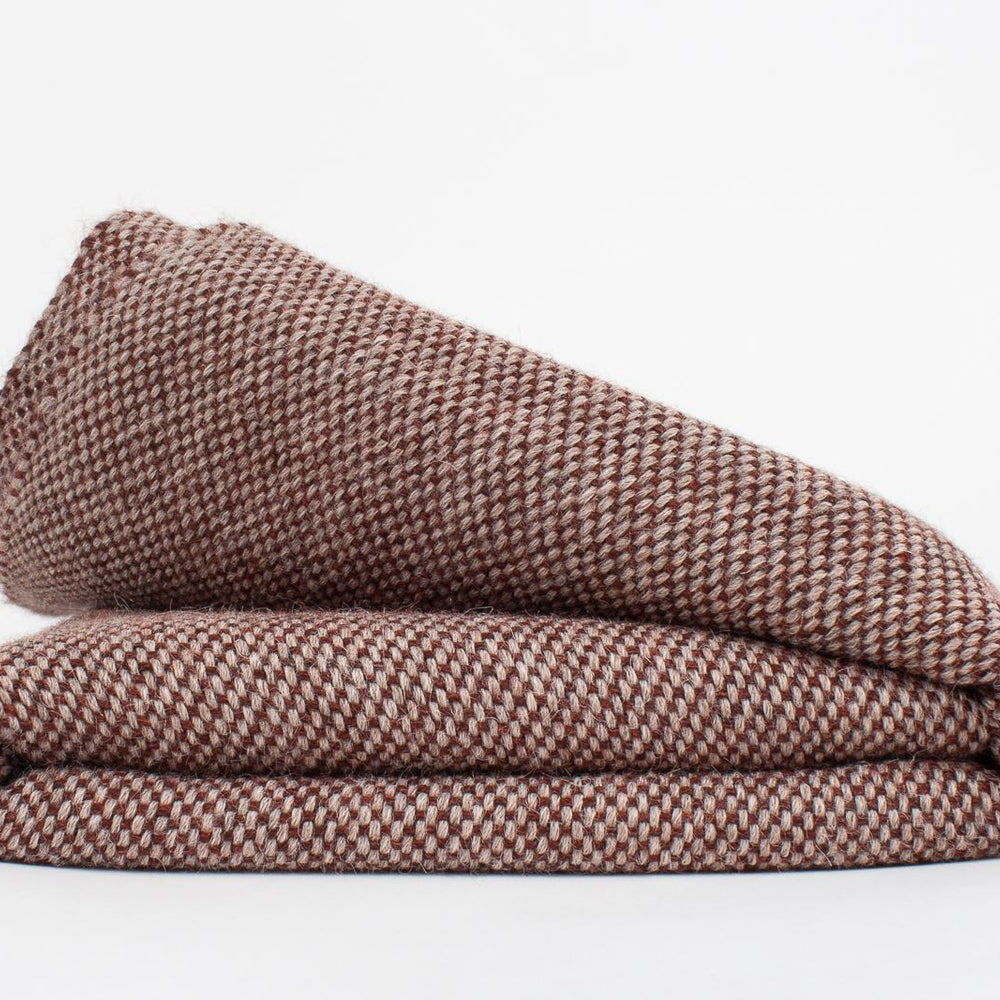 Manta ligera de Alpaca arena y caldero