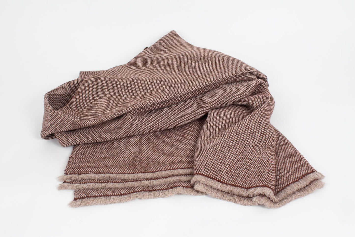 Manta ligera de Alpaca arena y caldero